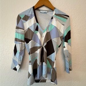 Geometric Patterned V-Neck Women's Top